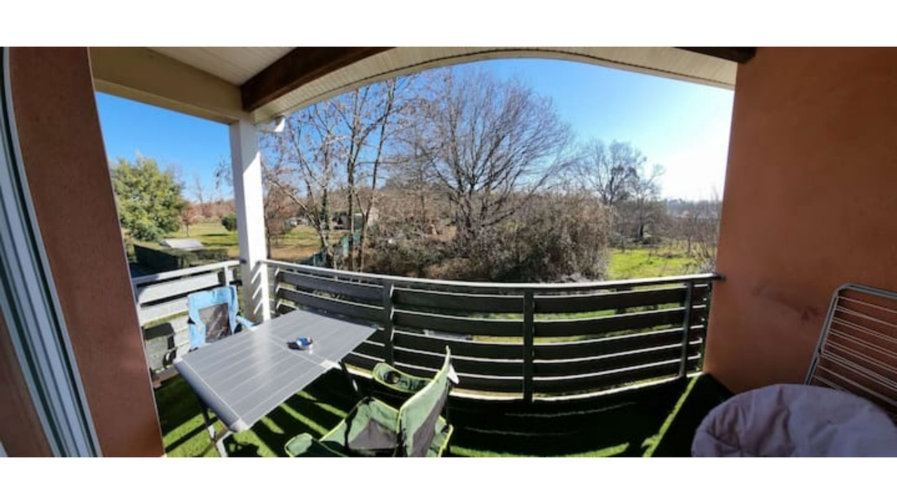 Photo of Outdoor in Etauliers