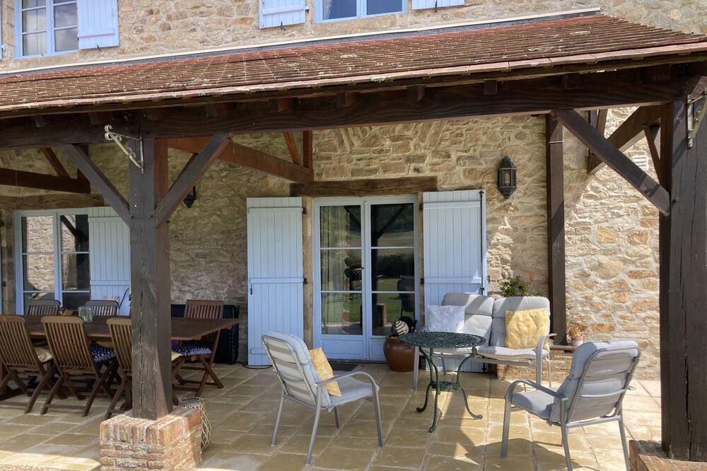 Photo of Patio Balcony in Dompierre-les-Eglises