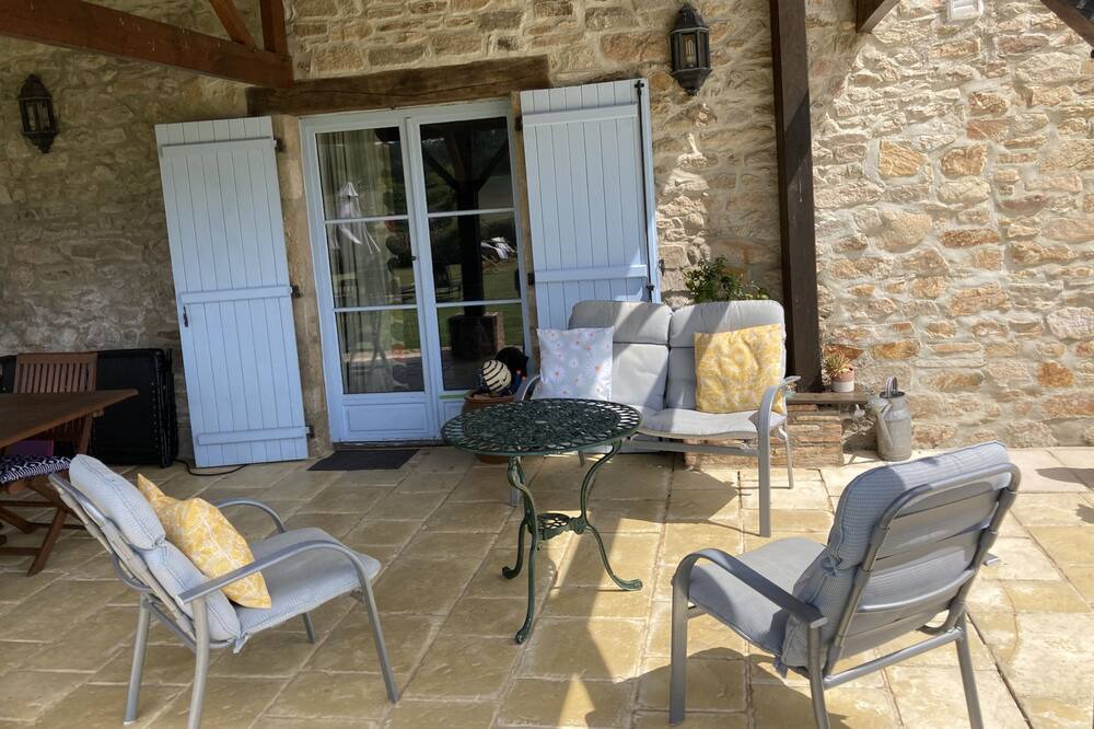 Photo of Patio Balcony in Dompierre-les-Eglises