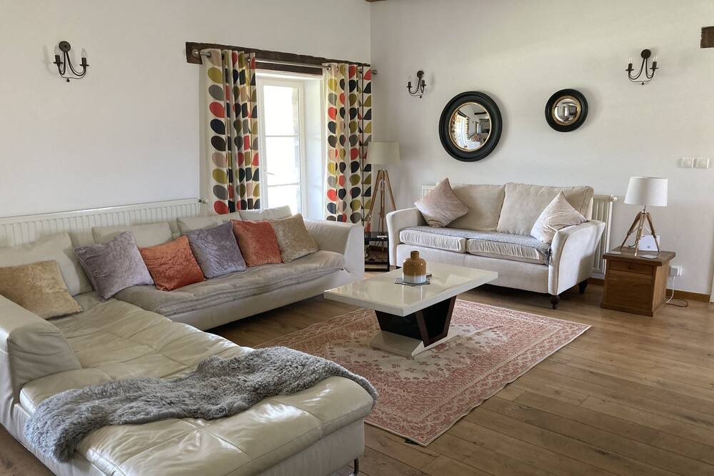 Photo of Livingroom in Dompierre-les-Eglises