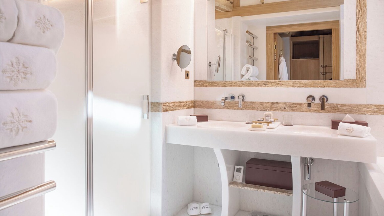 Photo of Bathroom in Cognac