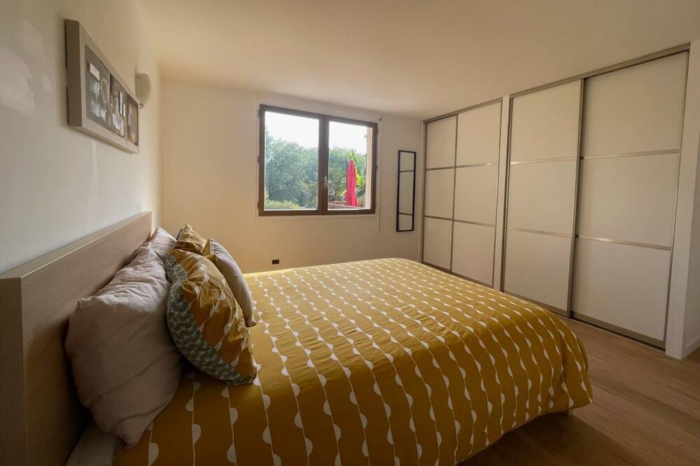 Photo of Bedroom in Mauzac-et-Grand-Castang