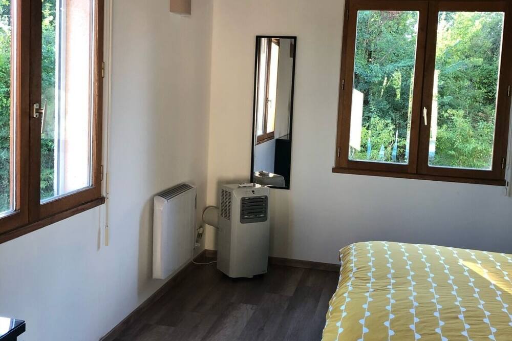 Photo of Bedroom in Mauzac-et-Grand-Castang