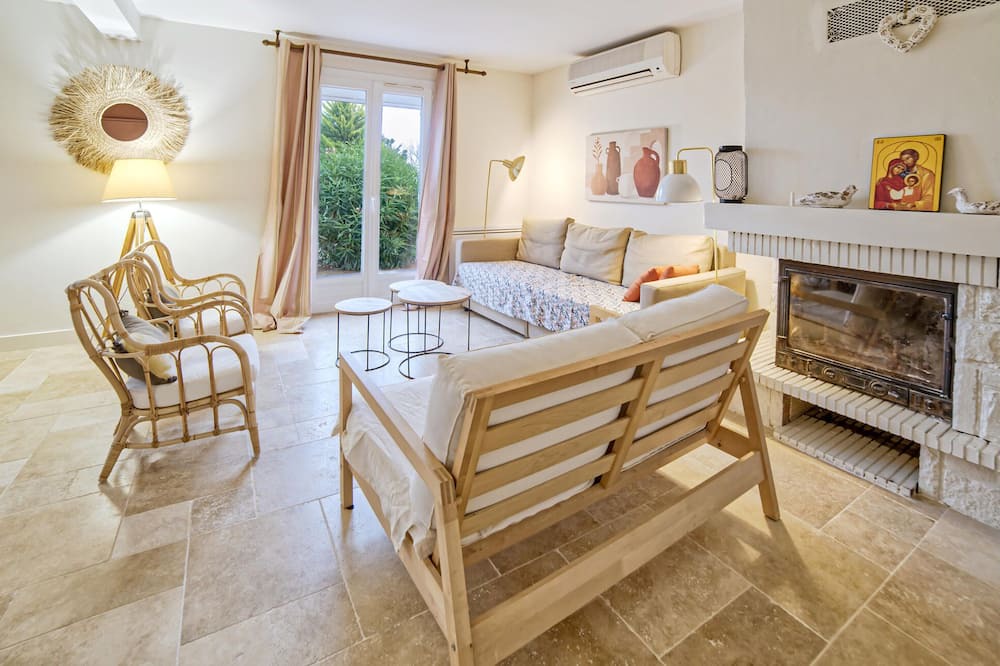 Photo of Bedroom in Port-des-Barques