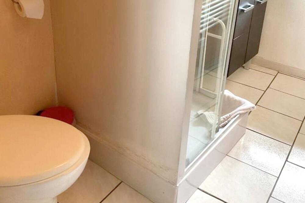 Photo of Bathroom in Saint-Jean-de-Sauves