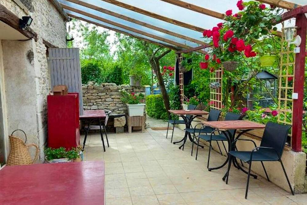 Photo of Patio Balcony in Saint-Jean-de-Sauves
