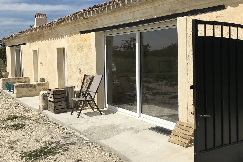Photo of Outdoor in Bourg-sur-Gironde