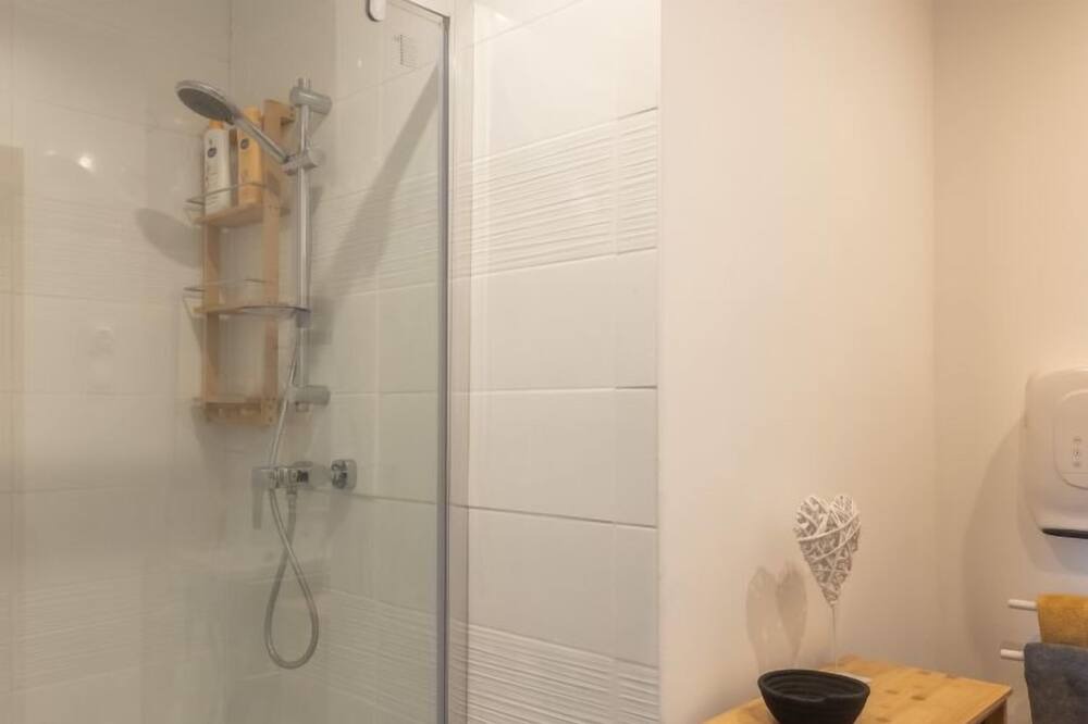 Photo of Bathroom in Oloron-Sainte-Marie