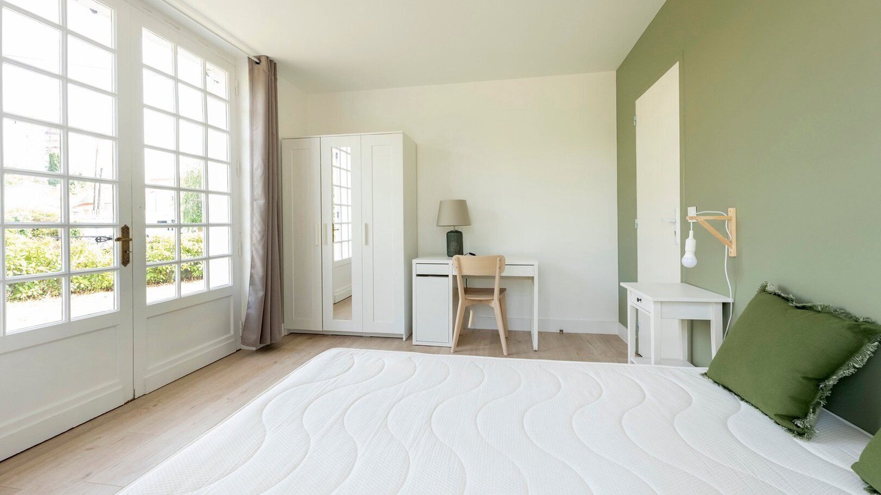 Photo of Bedroom in Talence