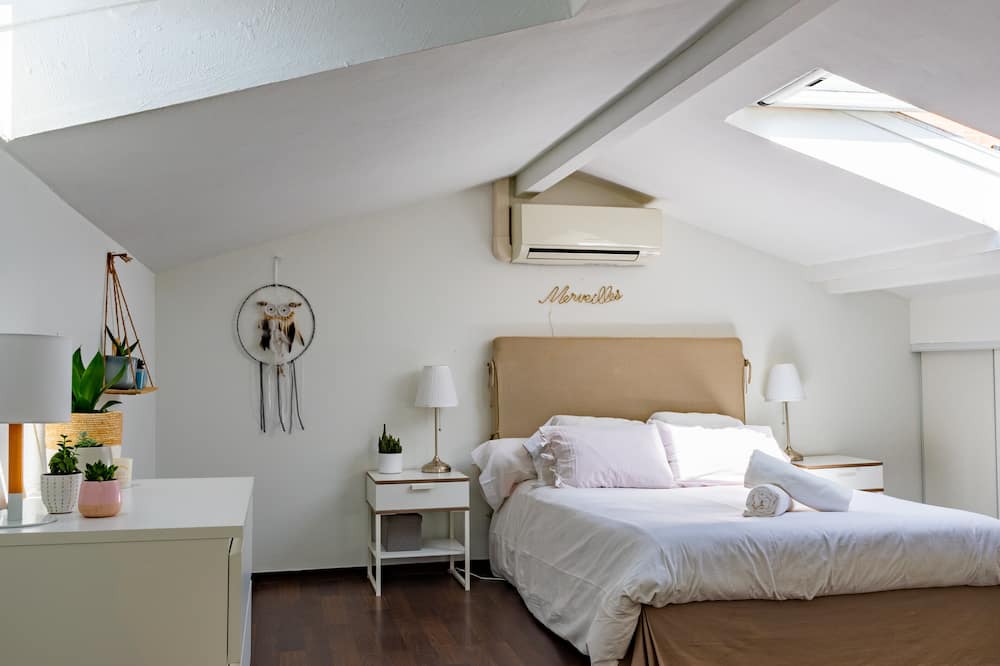 Photo of Bedroom in Bassins a Flot