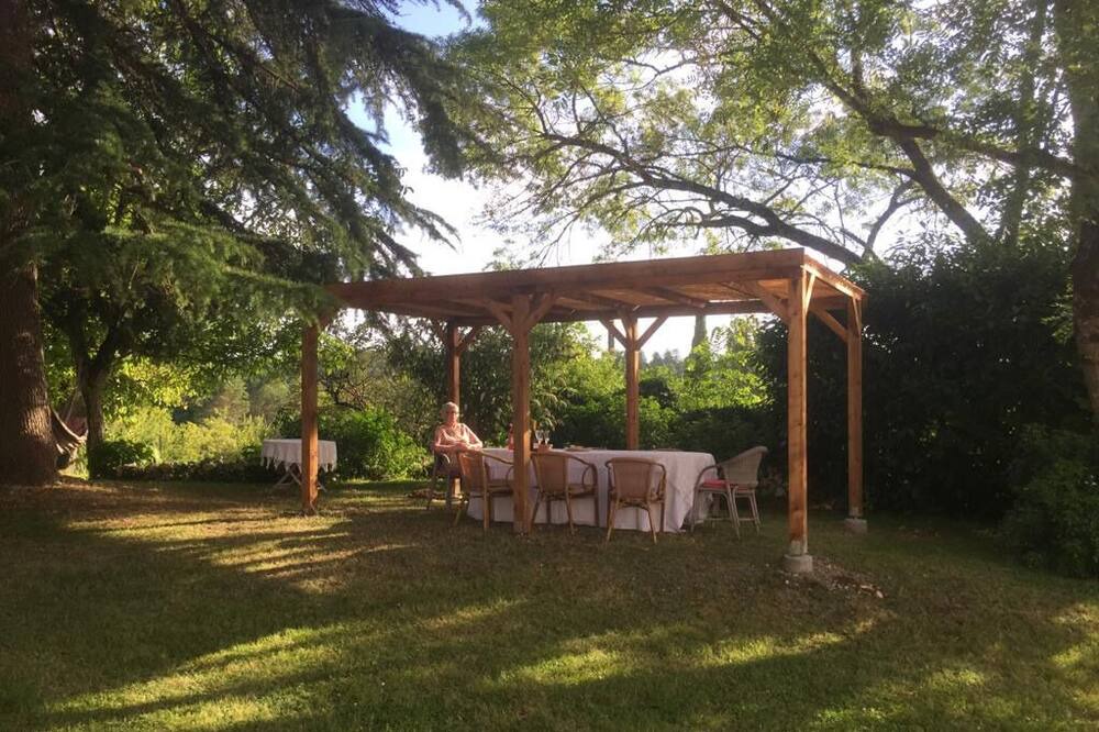 Photo of Outdoor in Tocane-Saint-Apre