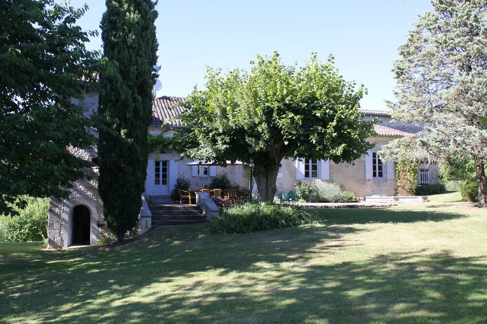 Photo of Outdoor in Tocane-Saint-Apre