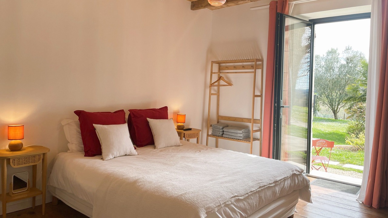 Photo of Bedroom in Pillac