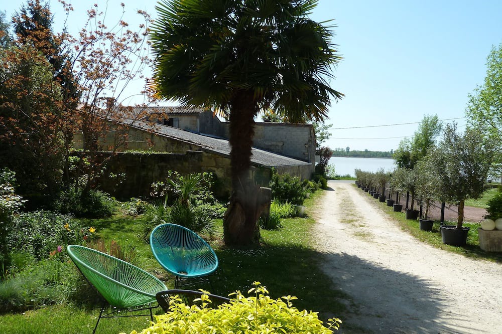 Photo of Others in Bourg-sur-Gironde