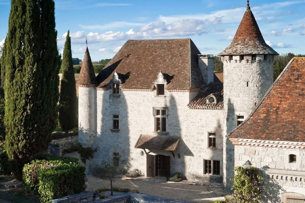 Photo of Outdoor in Saint-Caprais-de-Lerm