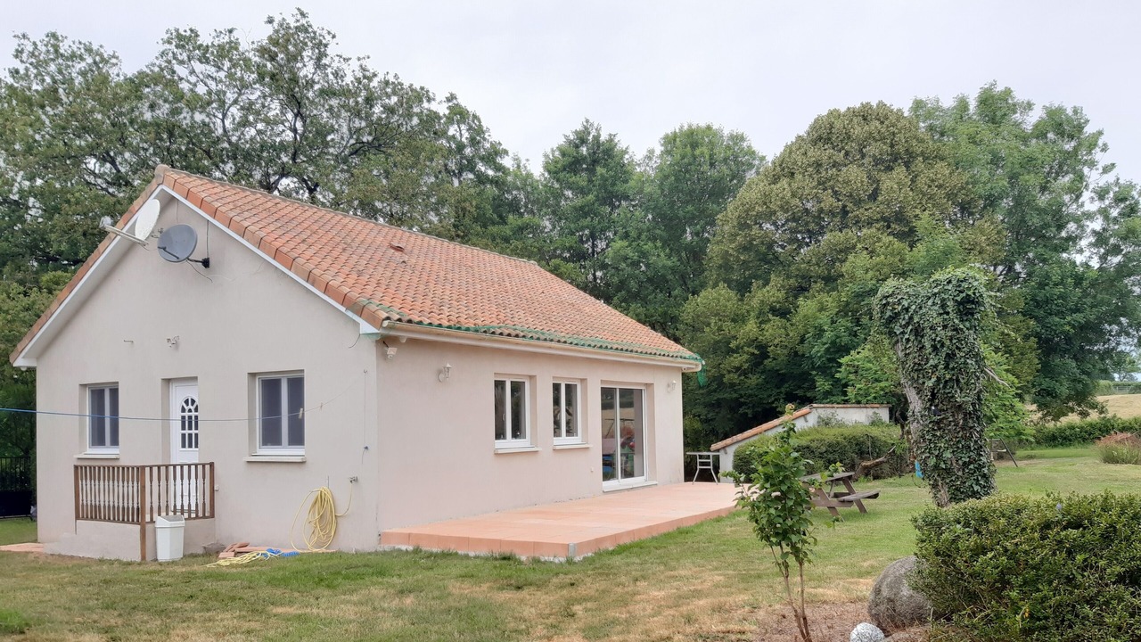 Photo of Outdoor in Fenery