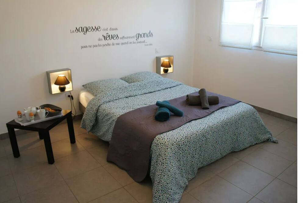 Photo of Bedroom in Messanges
