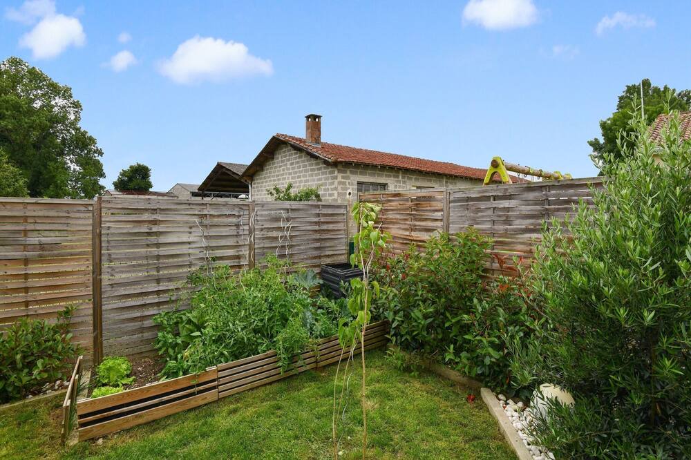 Photo of Outdoor in Saint-Medard-de-Guizieres