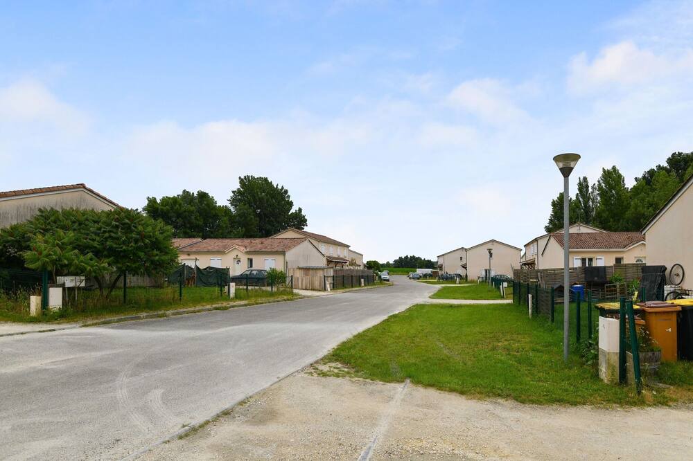 Photo of Others in Saint-Medard-de-Guizieres