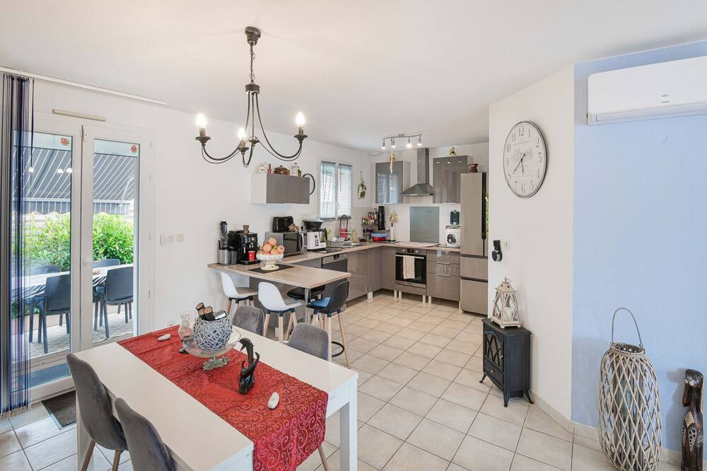 Photo of Livingroom in Saint-Medard-de-Guizieres