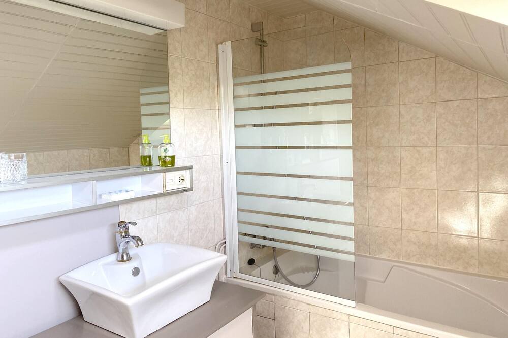 Photo of Bathroom in Ladignac le Long