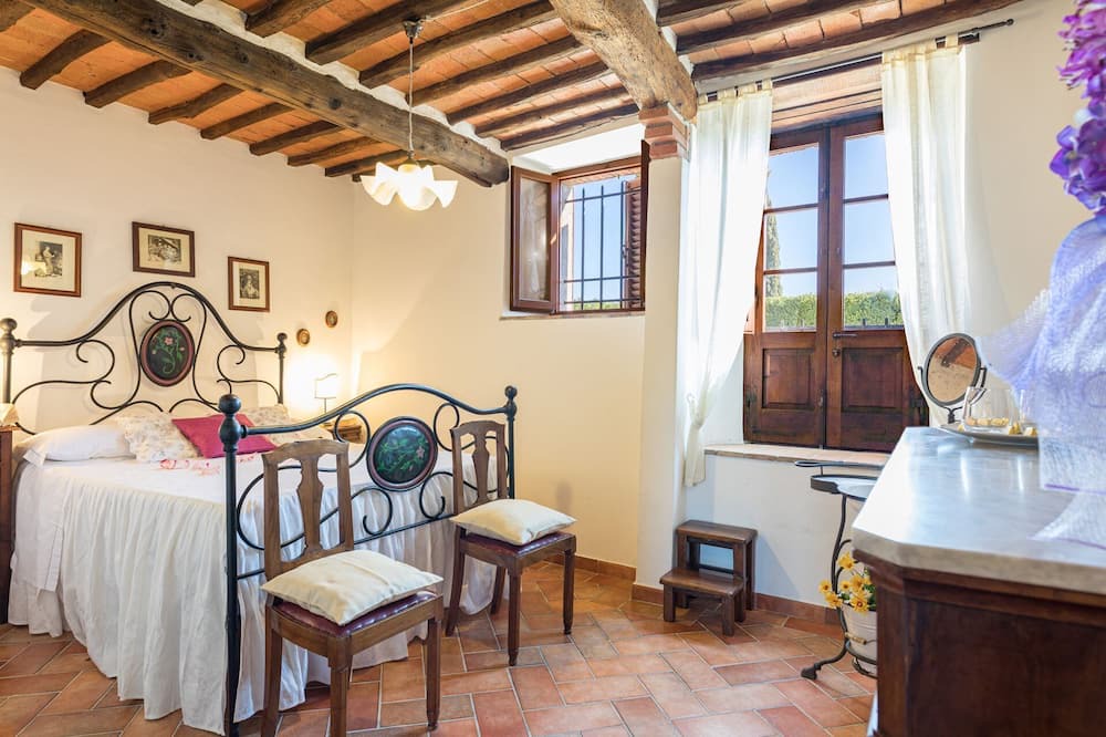 Photo of Bedroom in Monteriggioni