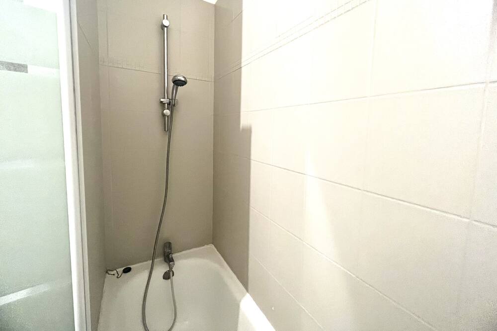 Photo of Bathroom in Les 3 Cites