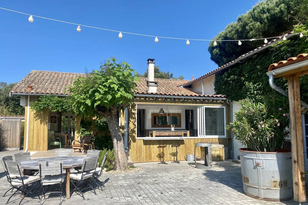 Photo of Patio Balcony in Saint-Trojan-les-Bains