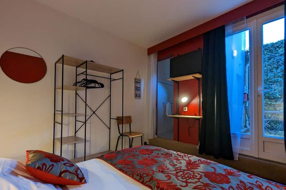Photo of Bedroom in La Rochefoucauld