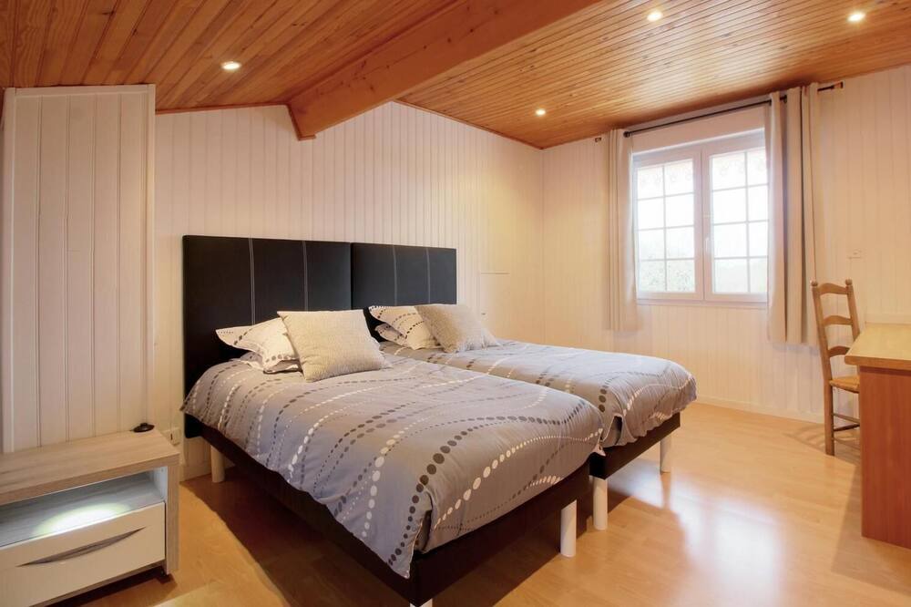 Photo of Bedroom in Le Pian-Medoc