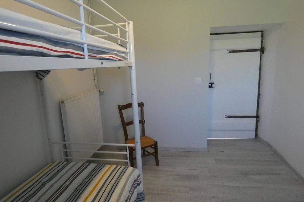 Photo of Bedroom in Saint-Lon-les-Mines