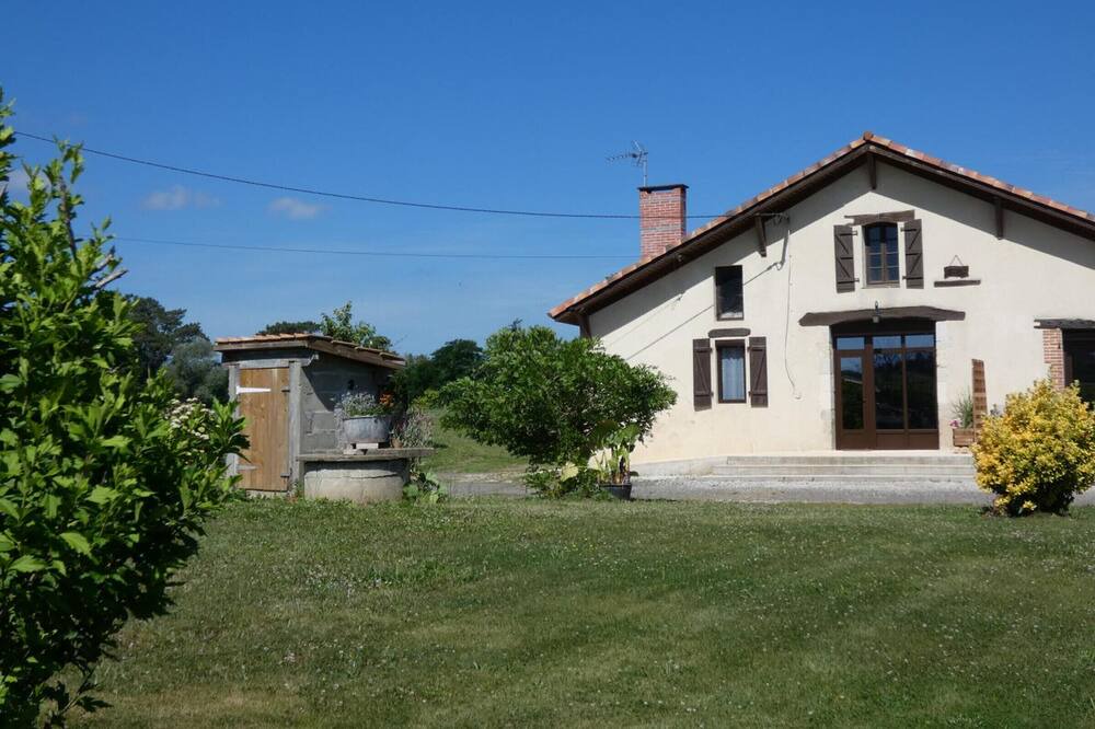 Photo of Outdoor in Saint-Lon-les-Mines