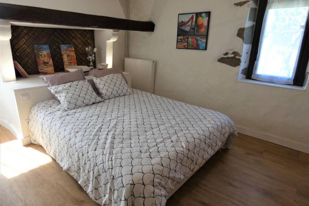 Photo of Bedroom in Saint-Lon-les-Mines