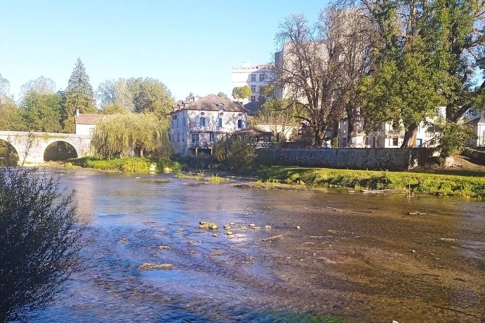 Photo of Outdoor in Bourdeilles