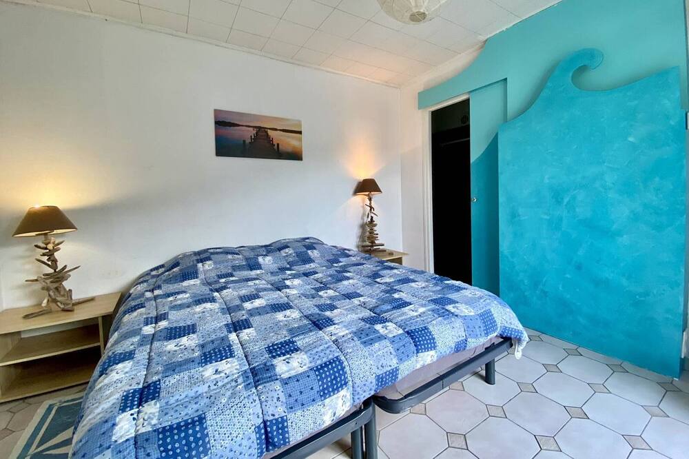 Photo of Bedroom in Domino