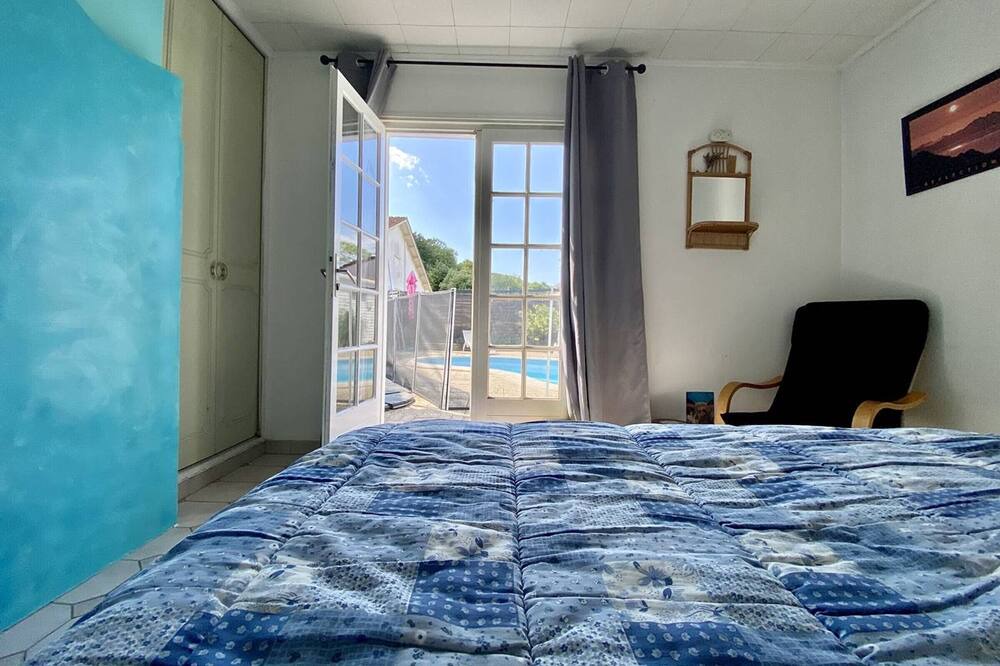 Photo of Bedroom in Domino