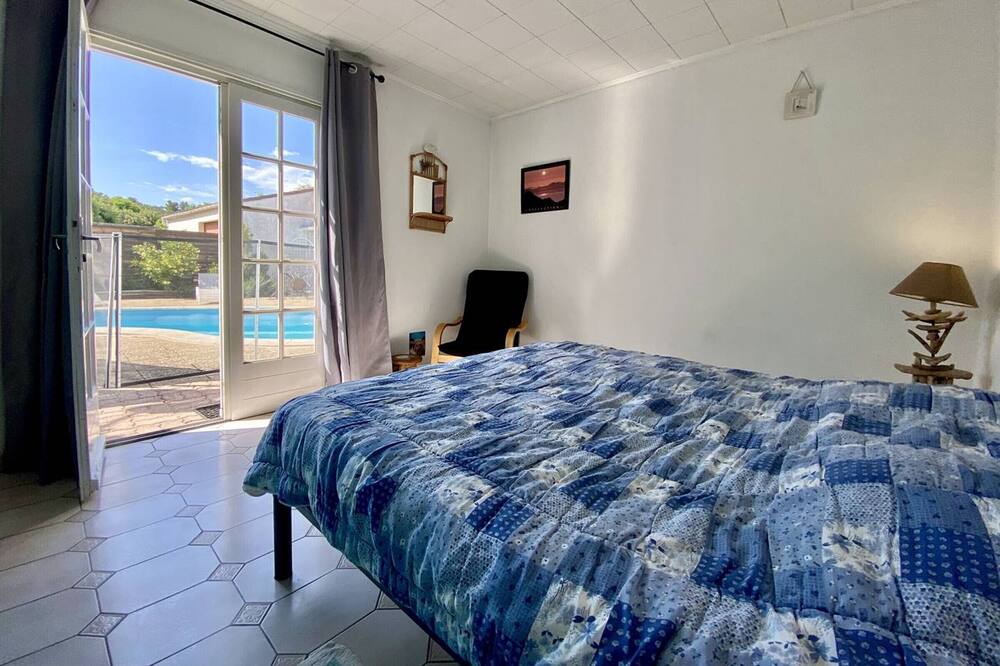 Photo of Bedroom in Domino