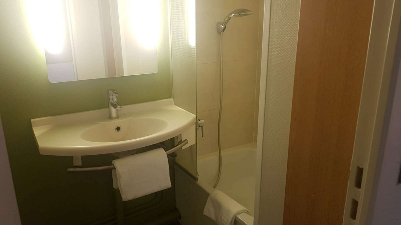 Photo of Bathroom in Chasseneuil-du-Poitou