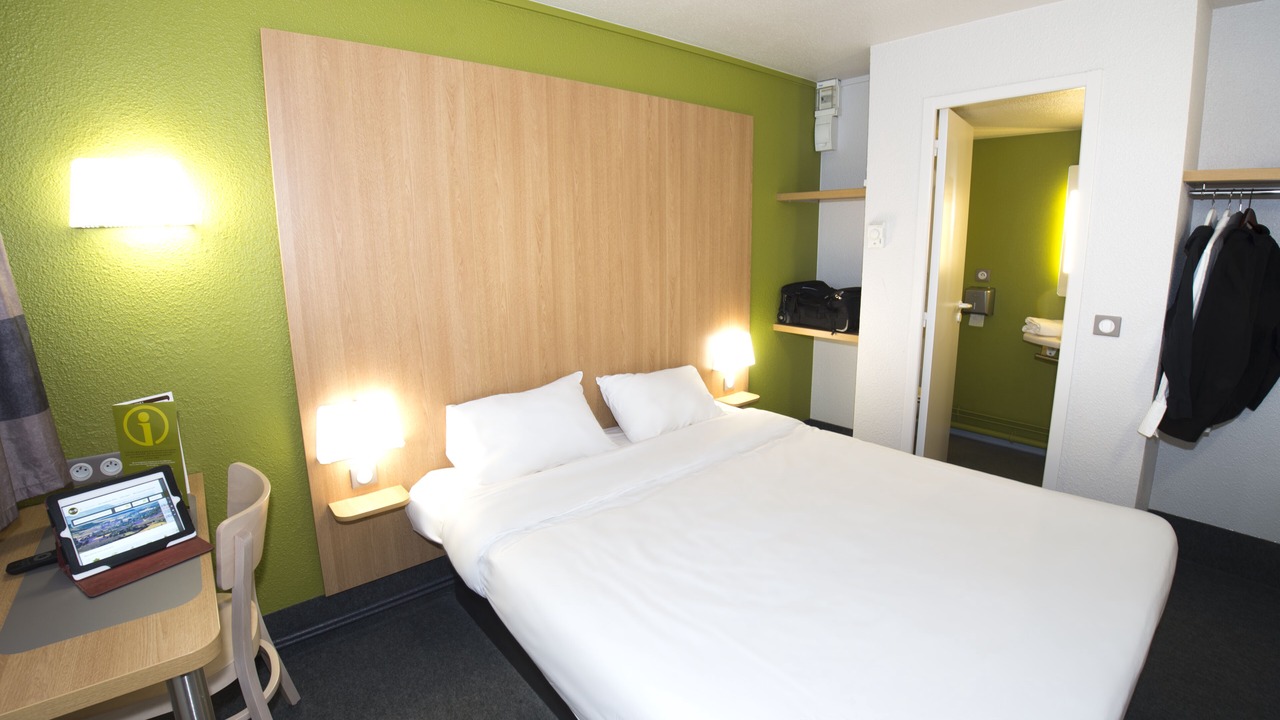 Photo of Bedroom in Chasseneuil-du-Poitou
