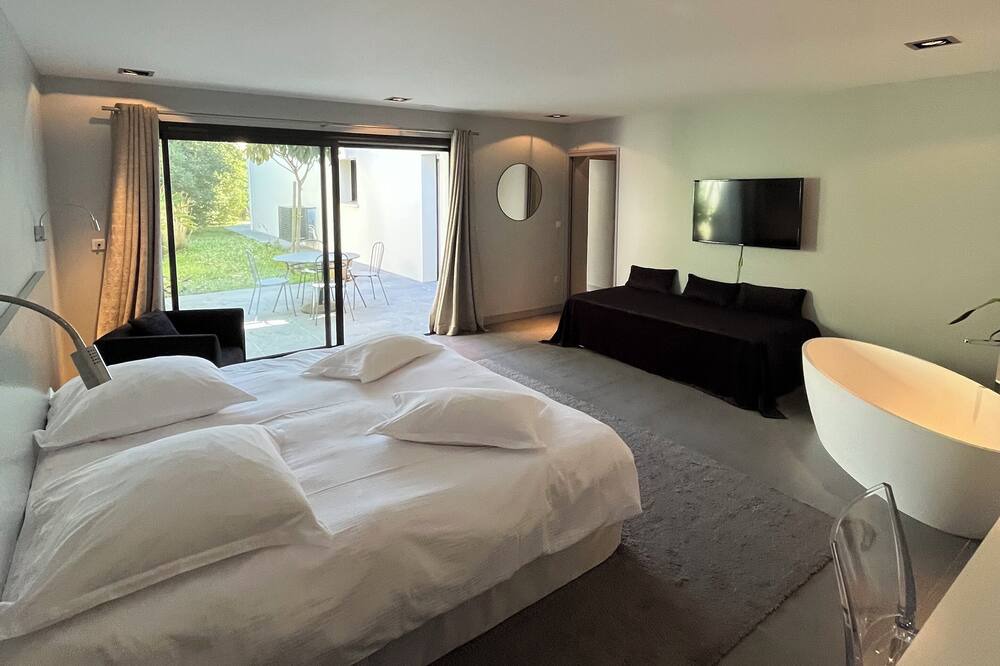 Photo of Bedroom in Kokotia