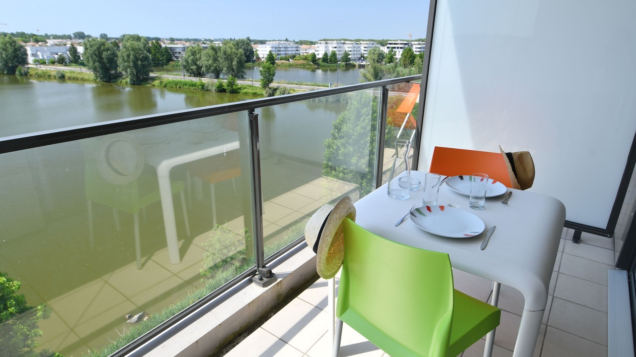 Photo of Patio Balcony in Bordeaux-Lac