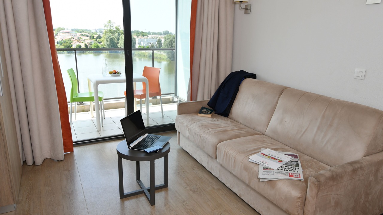 Photo of Bedroom in Bordeaux-Lac