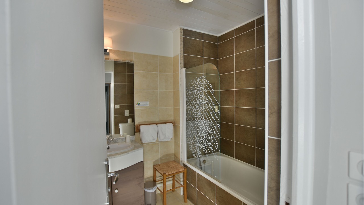 Photo of Bathroom in Antonne-et-Trigonant