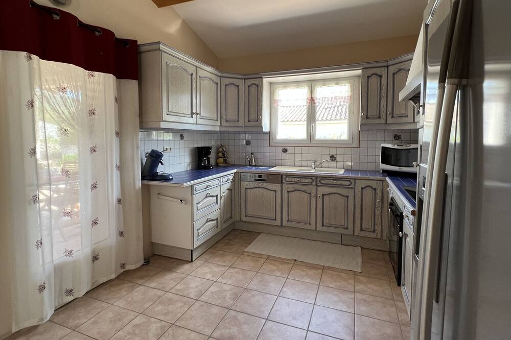Photo of Kitchen in Sablet