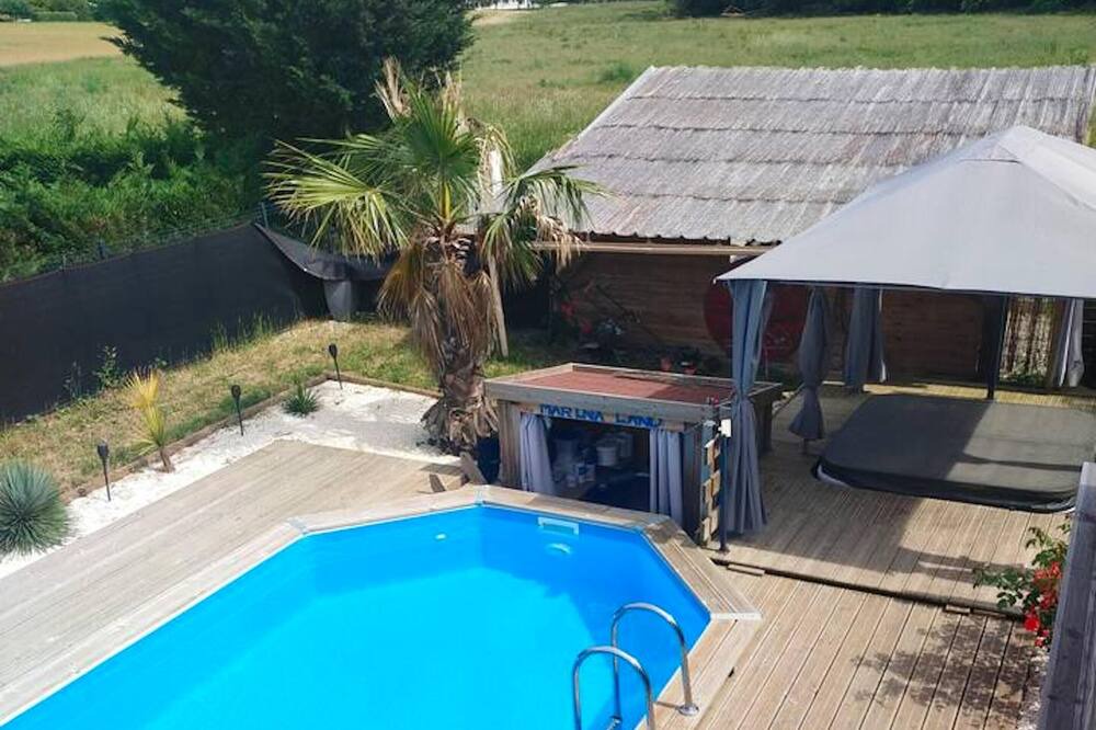 Photo of Outdoor in Aiguillon