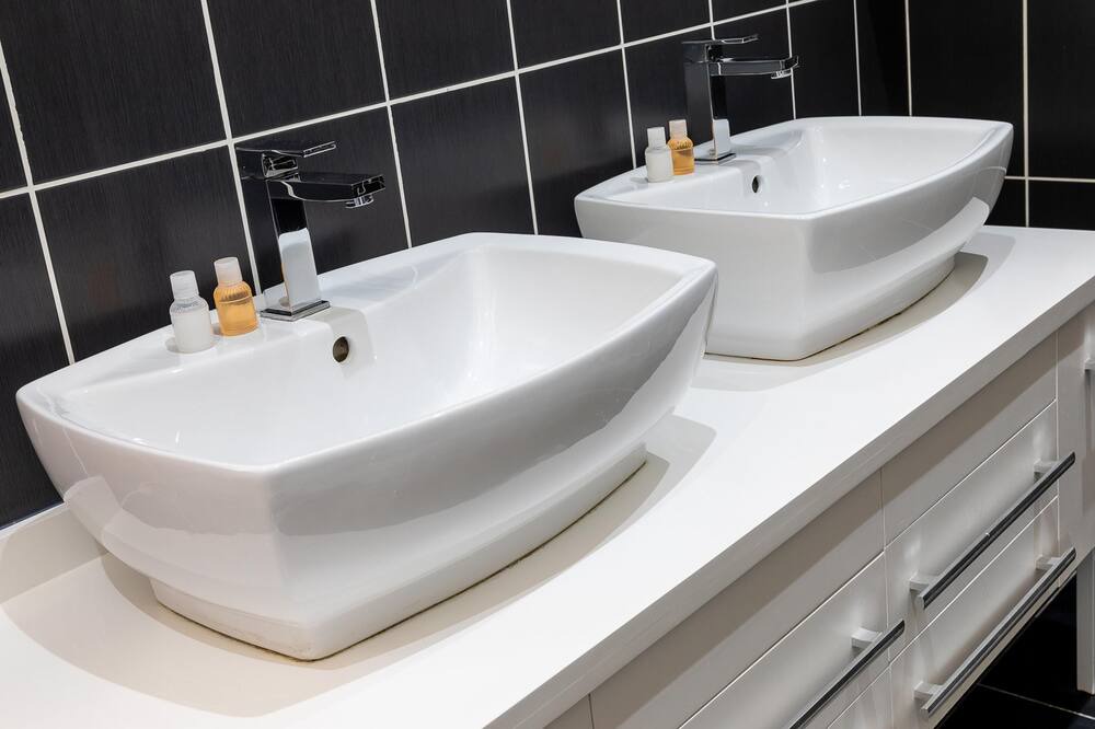Photo of Bathroom in Cairanne