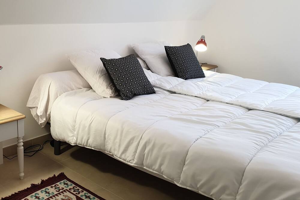 Photo of Bedroom in Saint-Leon-sur-Vezere