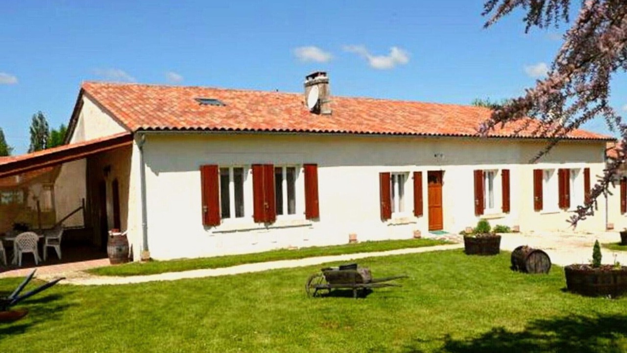 Photo of Outdoor in Bonnes