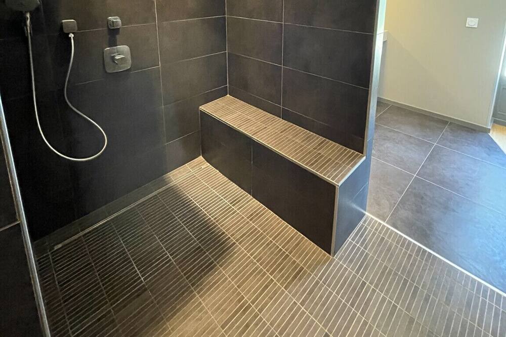Photo of Bathroom in Le Bois-Plage-en-Re