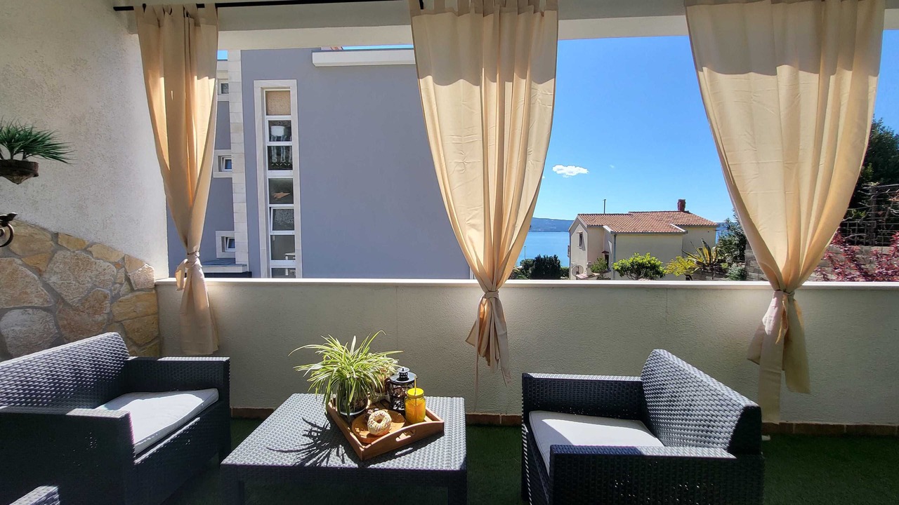 Photo of Patio Balcony in Dugi Rat
